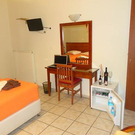 Peridromos Hotel Livadeia Luaran gambar